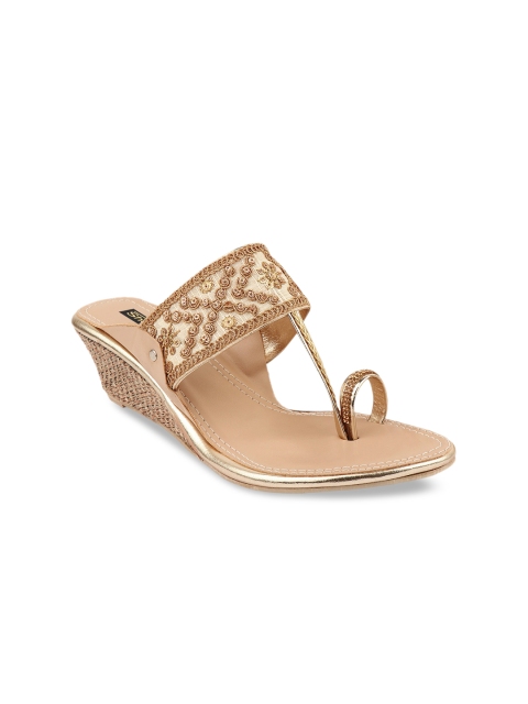 

Shoetopia Women Gold-Toned Solid Heels