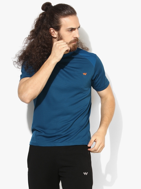 

Blue Solid Round Neck T-Shirt