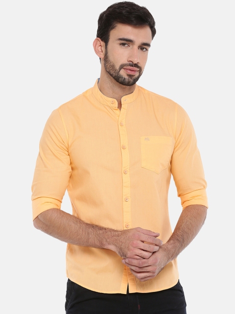 Chennis Men Orange Slim Fit Solid Casual Shirt
