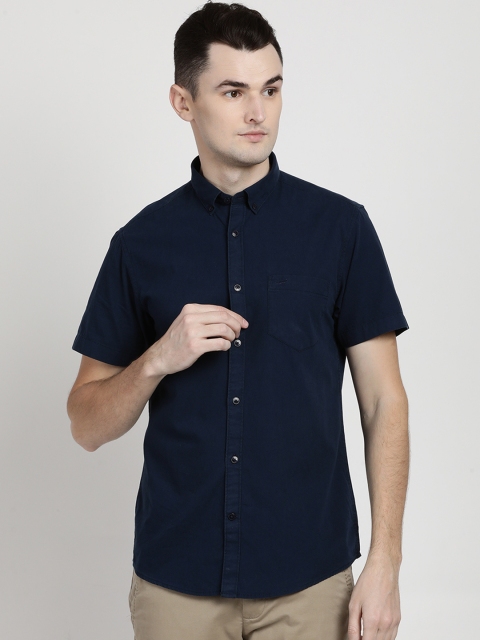 

Crocodile Men Navy Blue Slim Fit Solid Casual Shirt