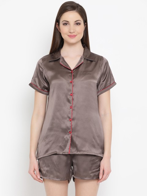 

Clovia Women Brown Solid Night suit NS1190P06XL