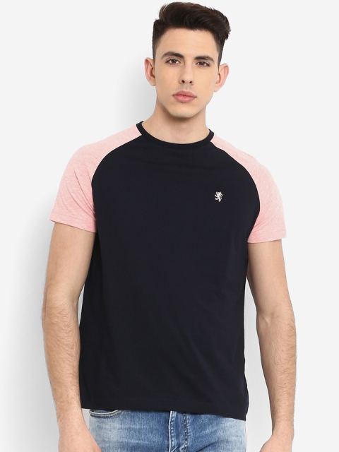 

Red Tape Men Navy Blue Colourblocked Round Neck T-shirt