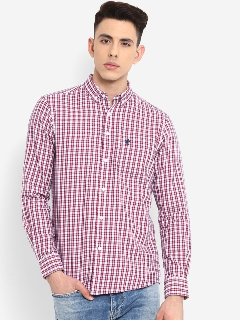 

Red Tape Men Red & White Regular Fit Checked Casual Shirt
