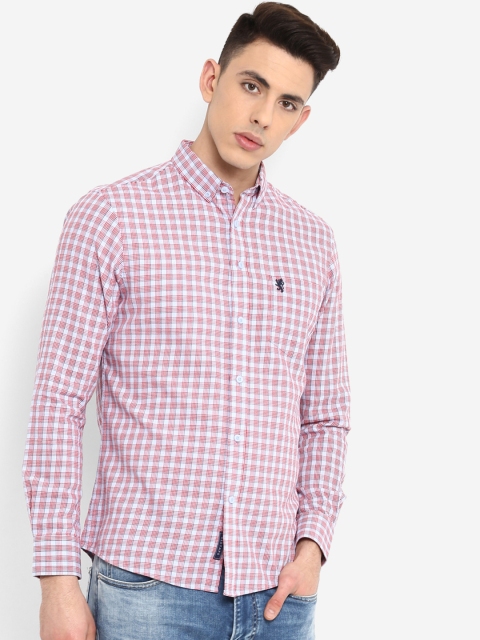 

Red Tape Men Red & White Regular Fit Checked Casual Shirt
