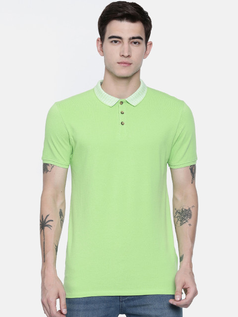 

Breakbounce Men Green Solid Polo Collar T-shirt