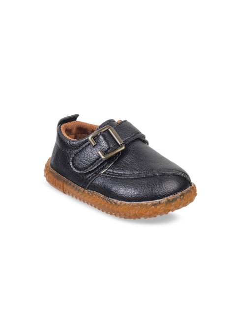 

Kittens Boys Black Slip-On Sneakers