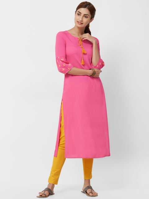 

Naari Women Pink Screen Print Straight Kurta