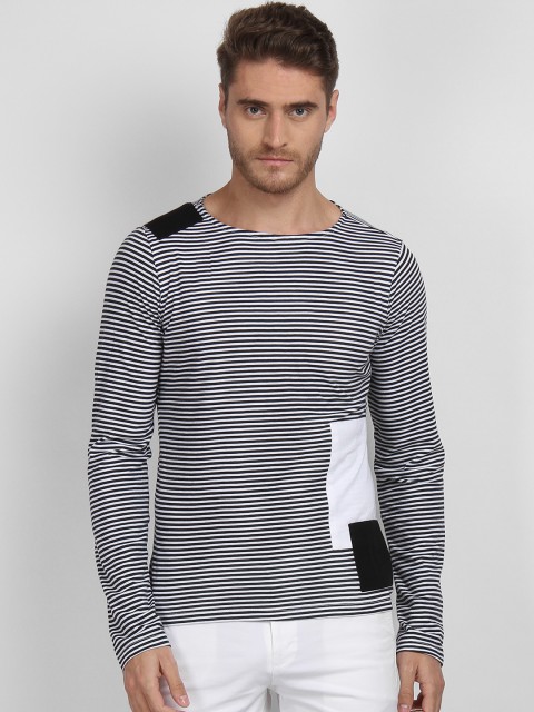 

LA LOFT Men White Striped Round Neck T-shirt