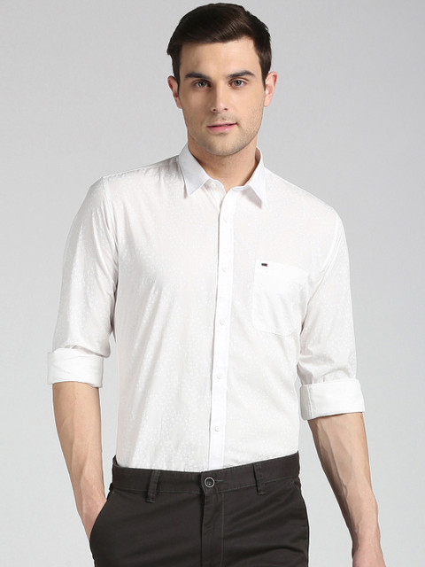 

Peter England Casuals Men White Slim Fit Printed Casual Shirt