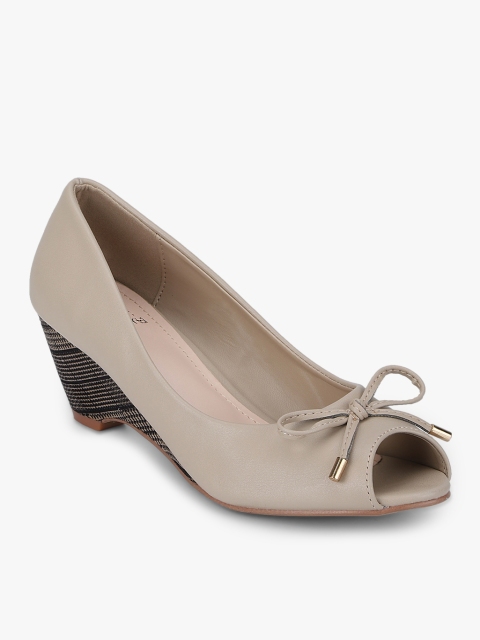 

KetImporta Women Beige Solid Peep Toes