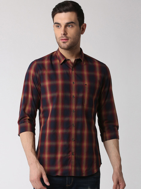 

Peter England Casuals Men Blue & Beige Slim Fit Checked Casual Shirt
