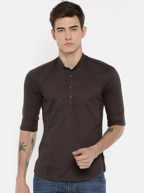 

Cross Court Men Brown Solid Straight Kurta