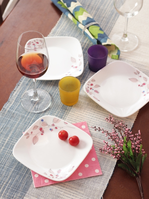 

Corelle White Set of 6 Pieces Printed Glass Plate Set