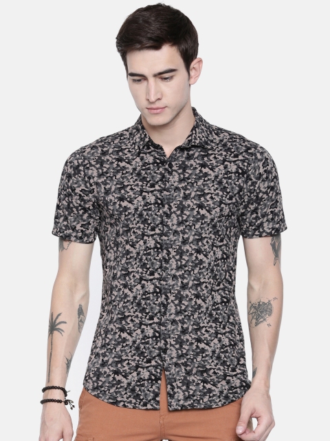 

Breakbounce Men Black Slim Fit Printed Casual Shirt