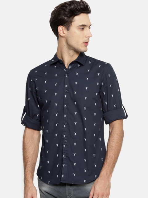

IVOC Men Navy Blue & White Slim Fit Printed Casual Shirt