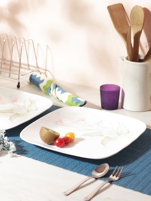 

Corelle White Set of 6 Pieces Printed Glass Plates