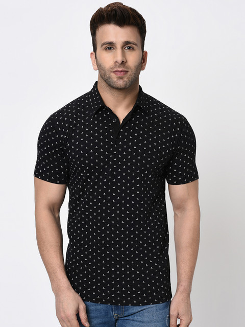 

WILD WEST Men Black Printed Polo Collar T-shirt
