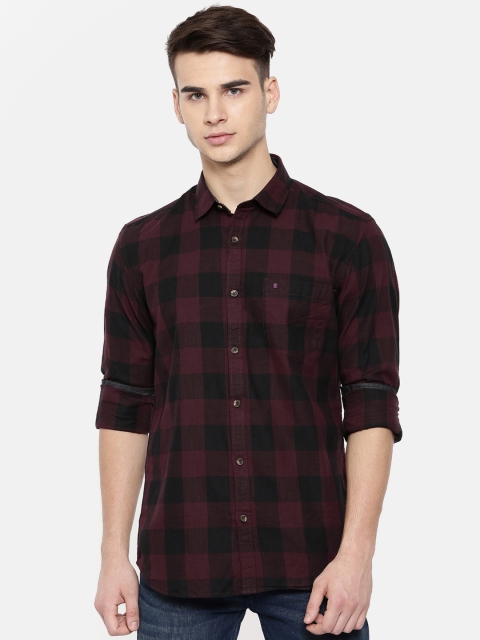 

COOL COLORS Men Brown & Black Slim Fit Checked Casual Shirt
