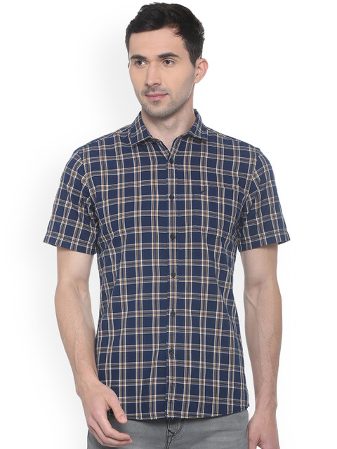 

Solly Jeans Co. Men Navy Blue & Off-White Regular Fit Checked Casual Shirt