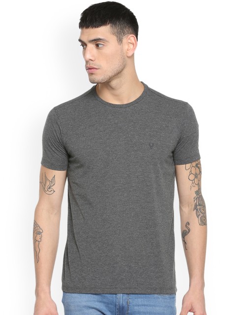 

Solly Jeans Co. Men Grey Solid Round Neck Slim Fit T-shirt