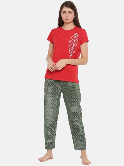 

Ellete Women Red & Green Printed Night suit