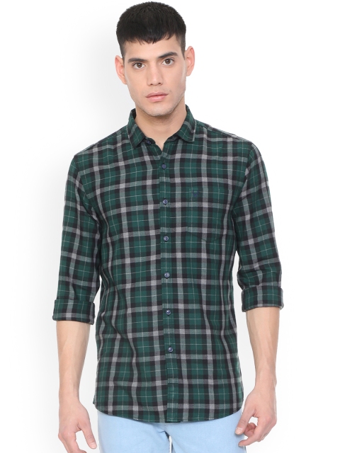 

Solly Jeans Co. Men Green Regular Fit Checked Casual Shirt