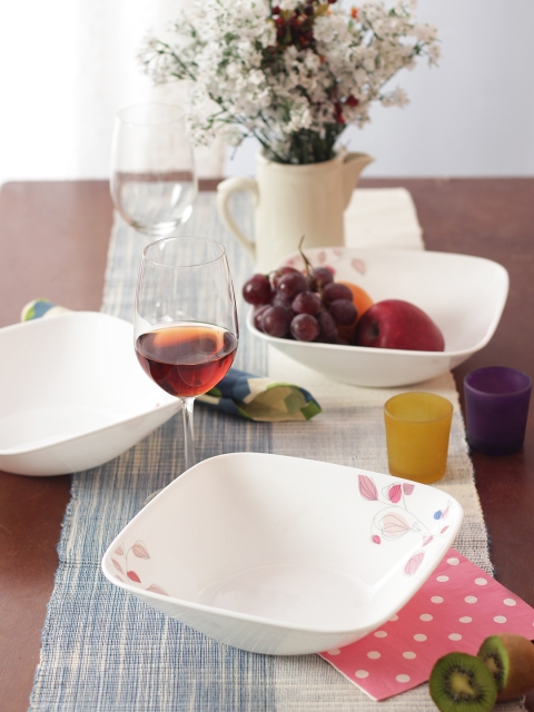 

Corelle White Set of 6 Printed Glass Bowls