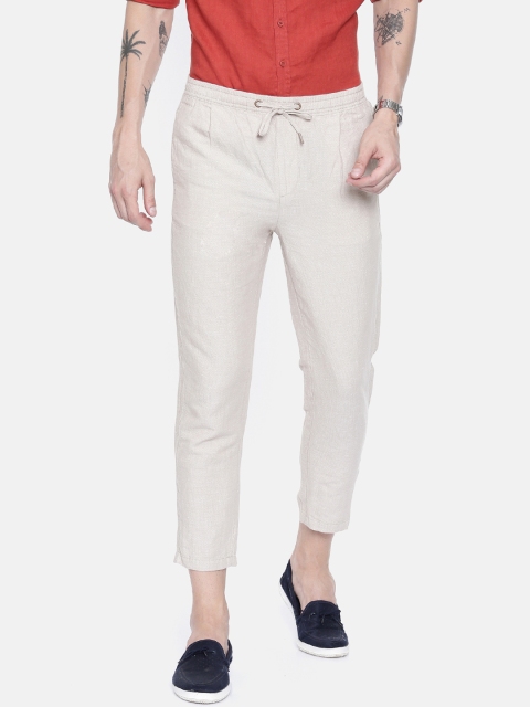

Breakbounce Men Beige Relaxed Regular Fit Self Design Cropped Regular Trousers