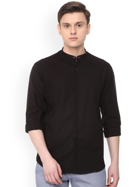 

V Dot Men Black Slim Fit Solid Casual Shirt