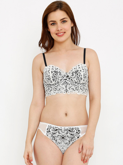 

Candyskin Women White & Black Lingerie Set CSB604BK