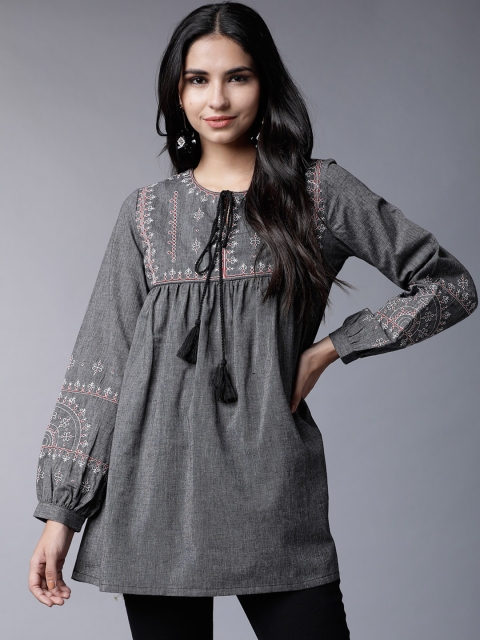 

Vishudh Women Black Printed Empire Pure Cotton Top