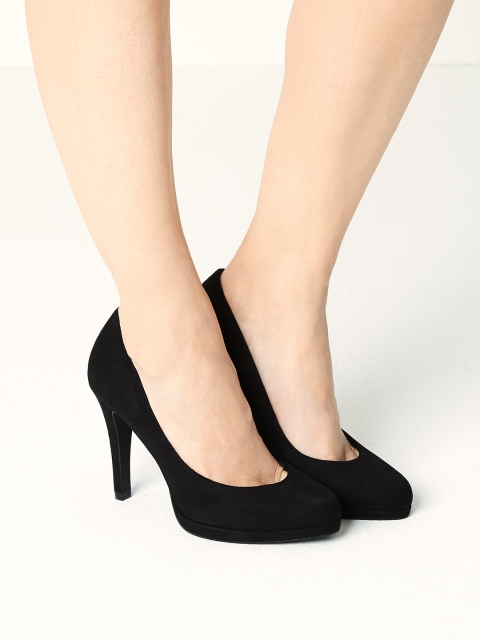 

Marks & Spencer Women Black Solid Pumps