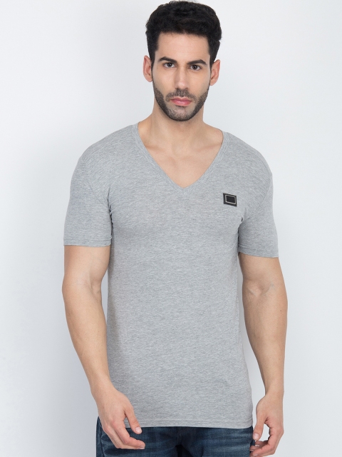 

Antony Morato Men Grey Solid V-Neck T-shirt