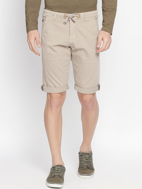 

beevee Men Beige Self Design Regular Fit Regular Shorts