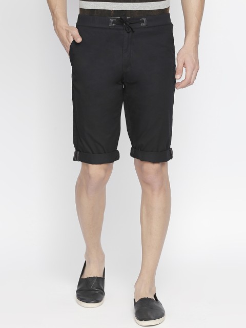 

beevee Men Black Solid Regular Fit Regular Shorts
