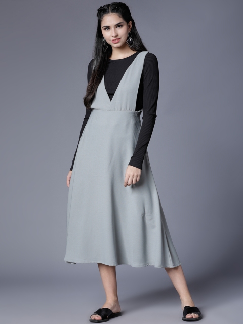 

Tokyo Talkies Women Grey Solid Maxi Dress