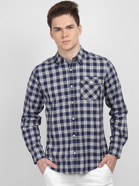 

LA LOFT Men White & Blue Regular Fit Checked Casual Shirt