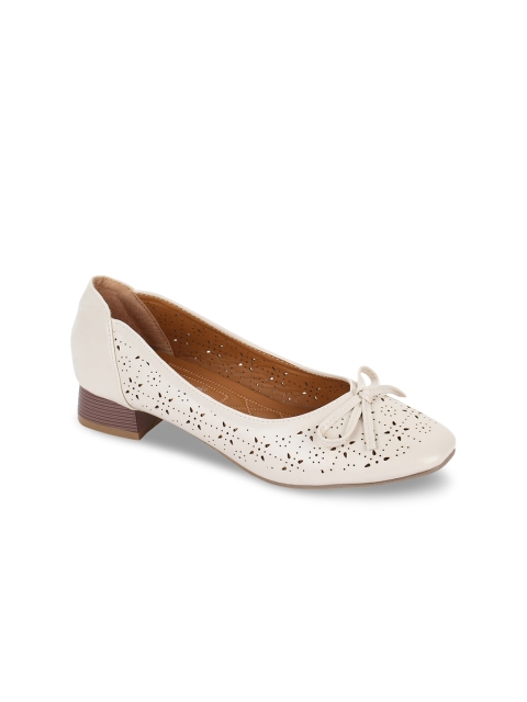 

Bruno Manetti Women Cream-Coloured Solid Pumps