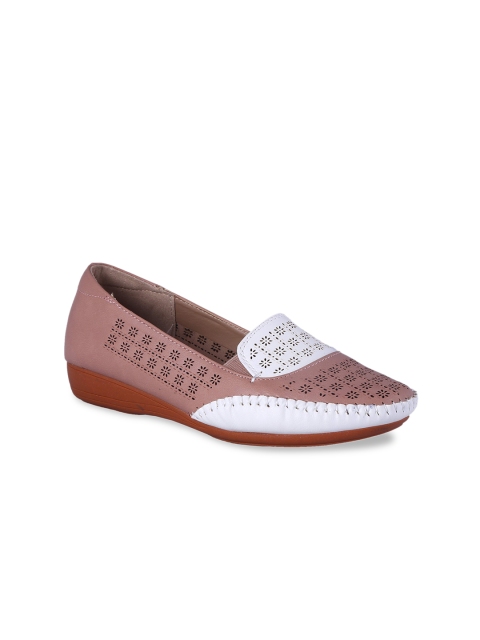 

MSC Women Pink Colourblocked Pumps
