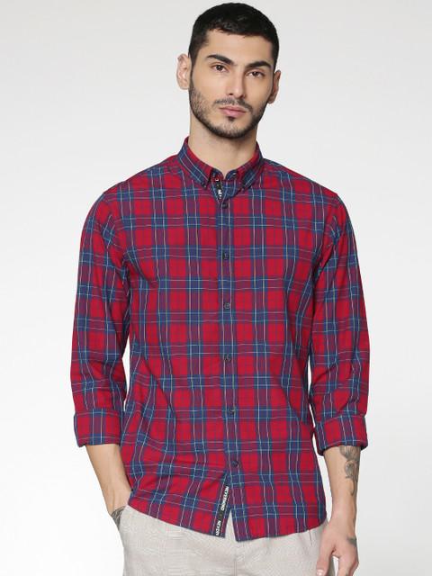

ONLY & SONS Men Red & Blue Regular Fit Checked Casual Shirt