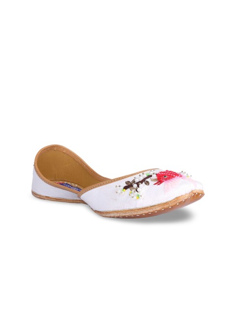 

MSC Women White Woven Design Leather Mojaris