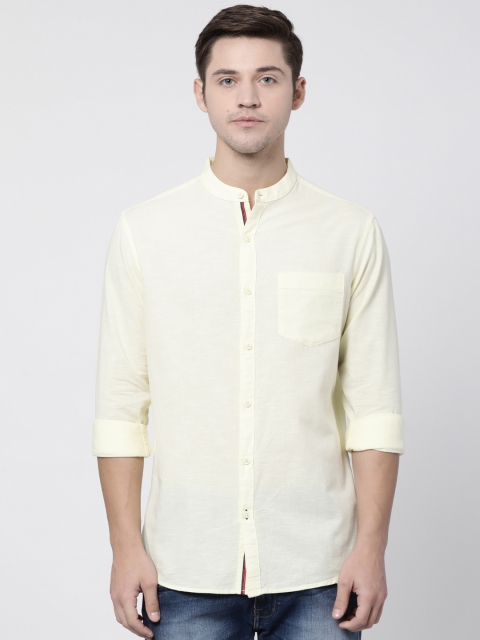 

British Club Men Yellow Slim Fit Solid Casual Shirt