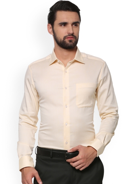 

Louis Philippe Men Peach-Coloured Regular Fit Self Design Formal Shirt