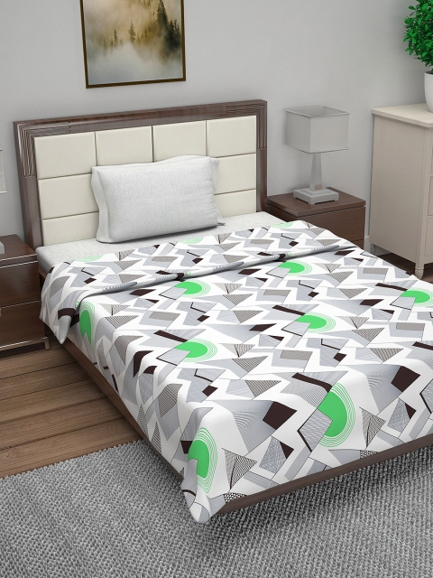 

Divine Casa White & Grey Geometric AC Room 110 GSM Single Bed Quilt