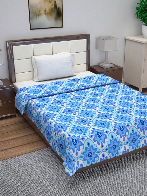 

Divine Casa Blue Floral AC Room 110 GSM Single Bed Quilt
