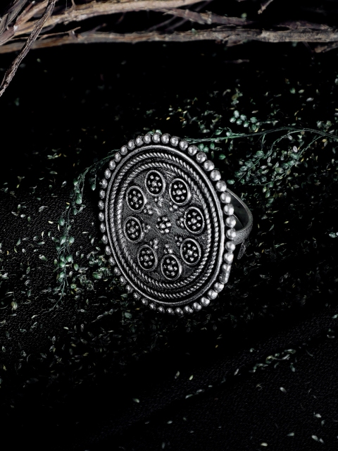 

ZeroKaata Women Oxidised Silver-Plated Adjustable Finger Ring