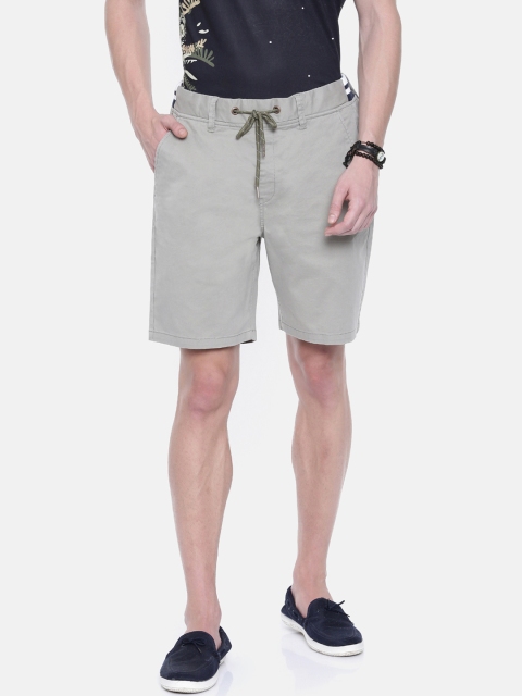

Breakbounce Men Grey Solid Slim Fit Regular Shorts