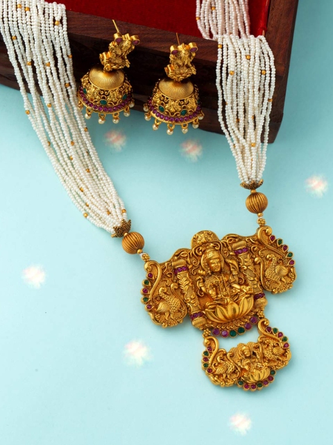 

Voylla Women Gold-Plated, Off-White & Red Stone-Studded Jewellery Set