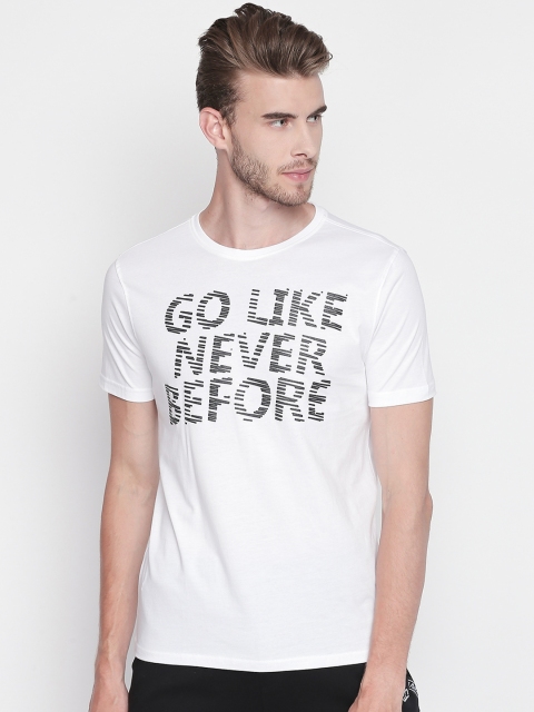 

Ajile by Pantaloons Men White Printed Round Neck T-shirt