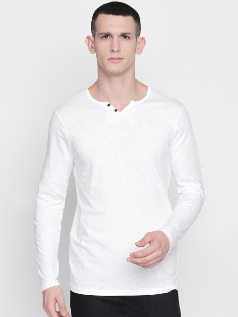 

Urban Ranger by pantaloons Men White Solid Round Neck Pure Cotton T-shirt